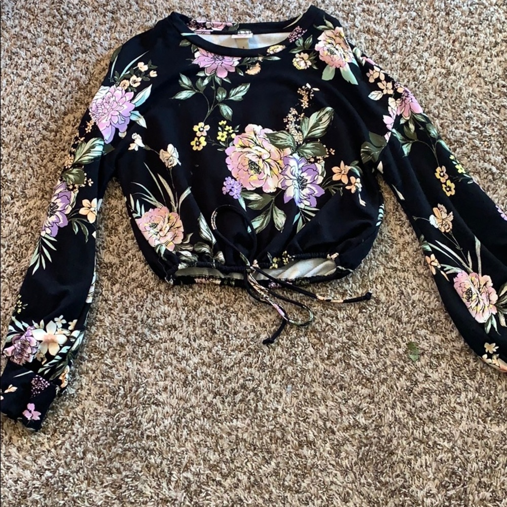 Mossimo floral pullover